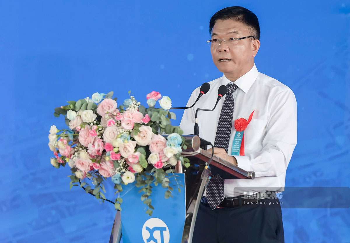 Khởi công Tổ hợp nhà máy Thép Xanh hơn 98.000 tỉ đồng ở Nam Định