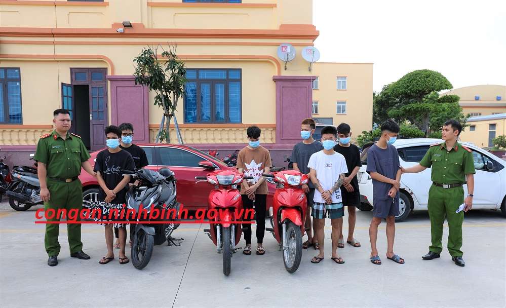 Phòng Cảnh sát hình sự Công an tỉnh triệu tập, điều tra, làm rõ nhóm thanh, thiếu niên gây rối trật tự công cộng, ghi hình, đăng lên mạng xã hội