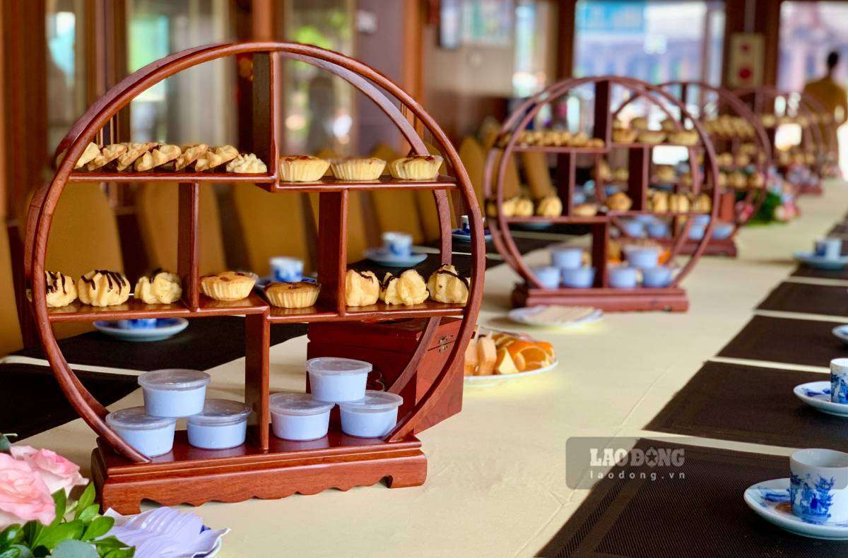 Ngắm 3 pho tượng đồng nguyên khối hàng trăm tấn ở Ninh Bình