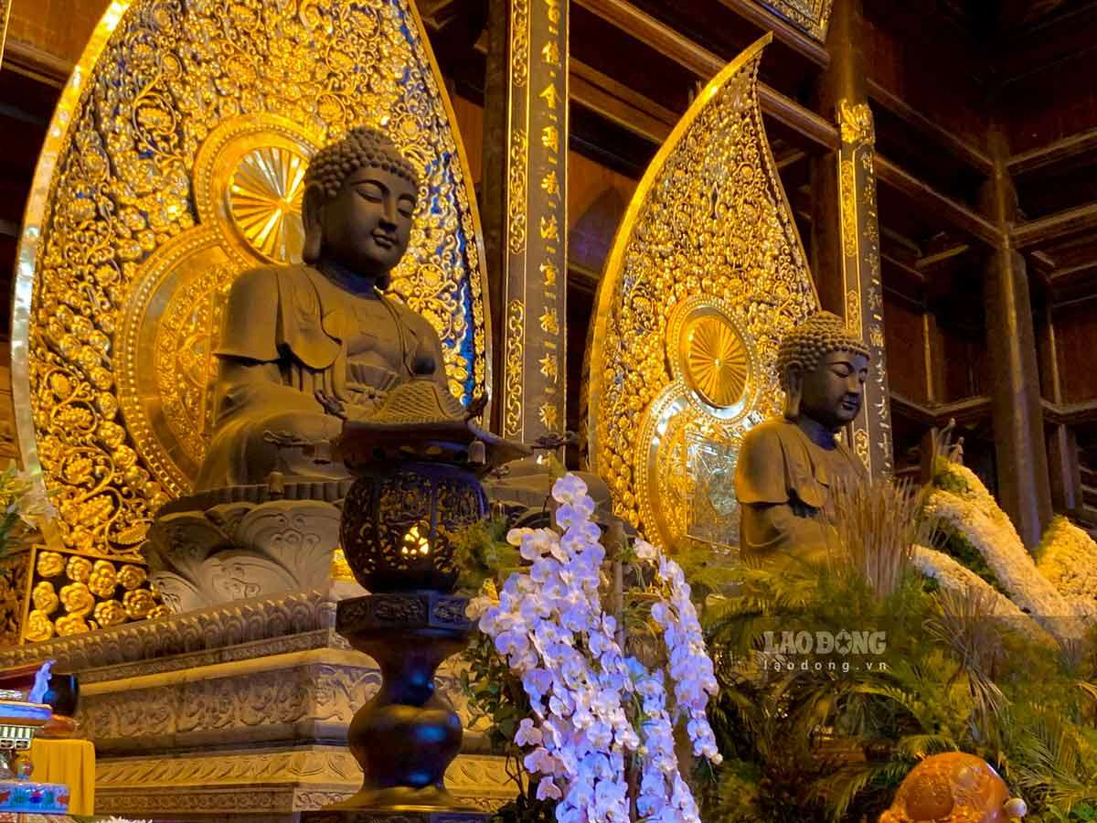 Ngắm 3 pho tượng đồng nguyên khối hàng trăm tấn ở Ninh Bình