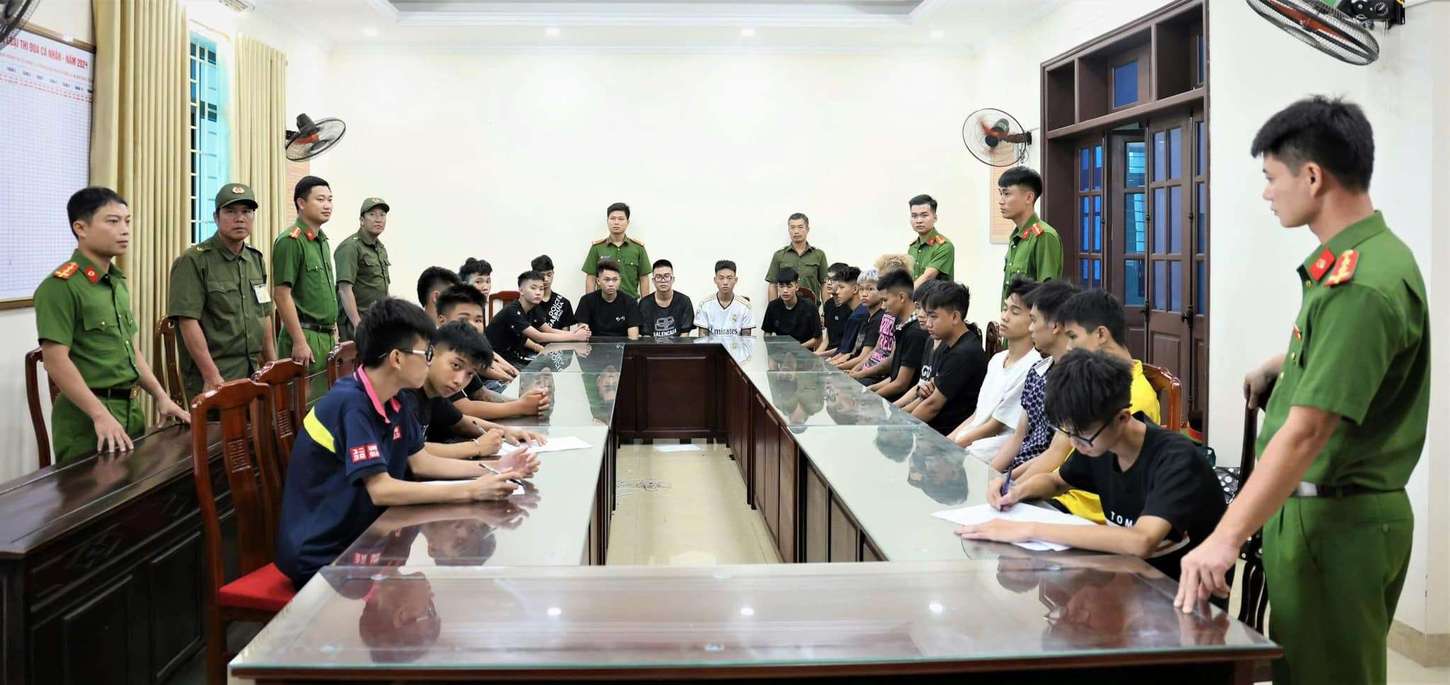 PHÒNG CẢNH SÁT HÌNH SỰ – CÔNG AN TỈNH NINH BÌNH ĐẤU TRANH, TRIỆT PHÁ NHÓM ĐỐI TƯỢNG GÂY RỐI TRẬT TỰ CÔNG CỘNG TRONG DỊP LỄ QUỐC KHÁNH 02/9/2025