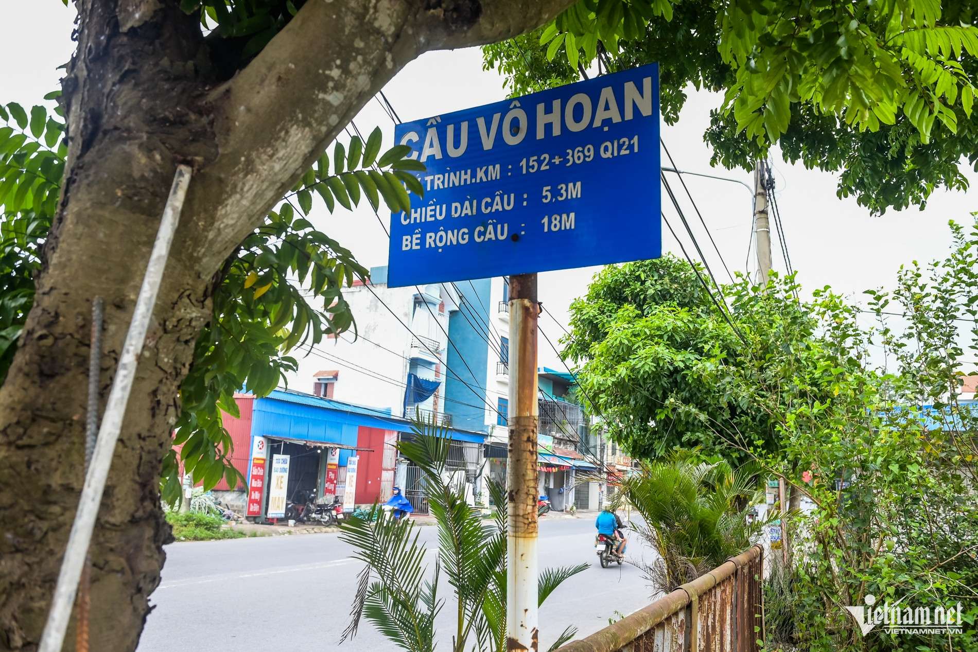 Chuyện chưa kể phía sau những tên cầu ‘độc lạ’ ở Ninh Bình