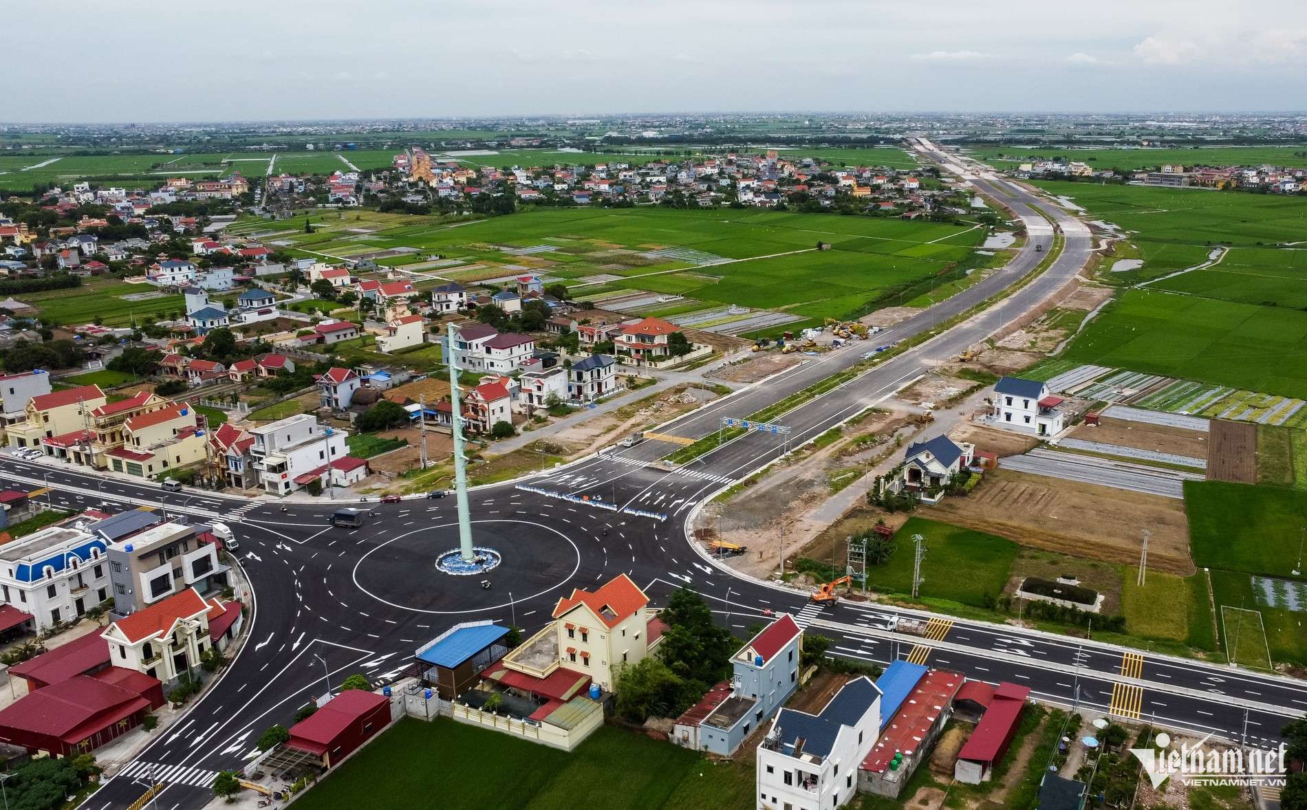 Toàn cảnh tuyến đường 6.400 tỷ đồng ở Ninh Bình sắp hoàn thành