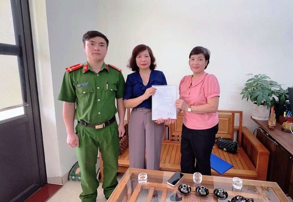 Cô giáo bất ngờ nhận hơn 20 tỷ chuyển nhầm: ‘Tôi bàng hoàng, sợ bị lừa đảo’