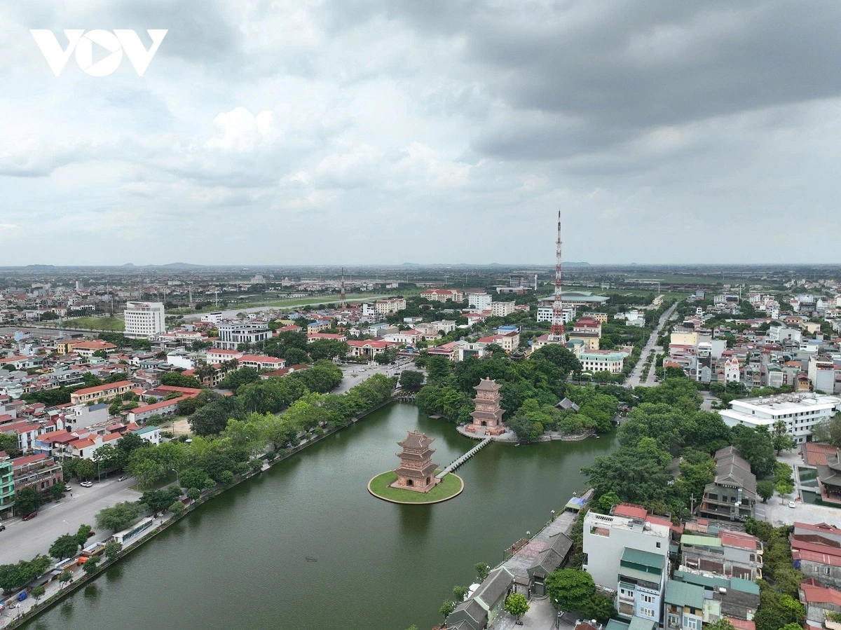 Ninh Bình: Kỷ luật tài chính chặt chẽ, tăng trưởng bứt phá đứng thứ 3 cả nước