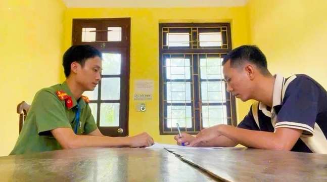 Tìm người bị hại vụ lừa đảo vận chuyển hàng trên mạng ở Ninh Bình