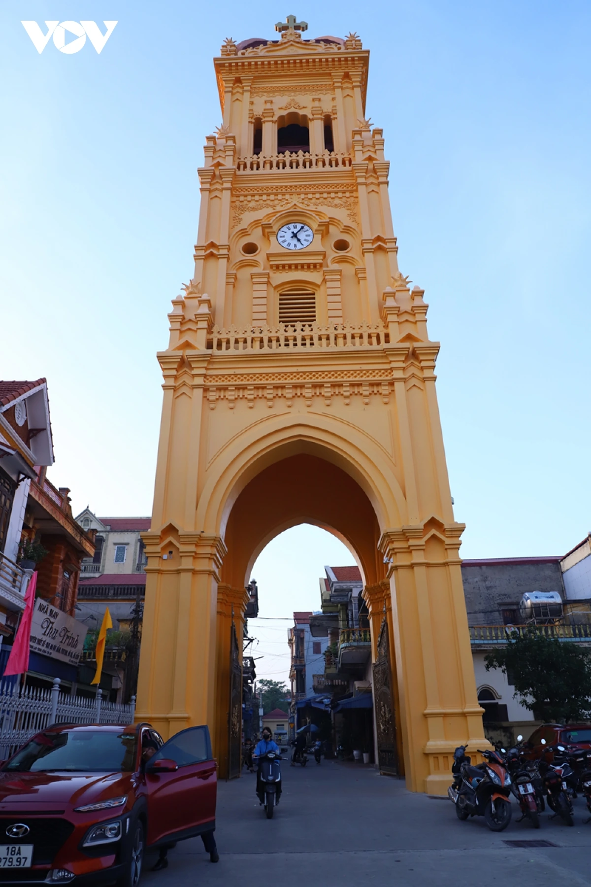 Đền thánh Trung Lao – Dáng đứng thánh thiện giữa làng quê Ninh Bình