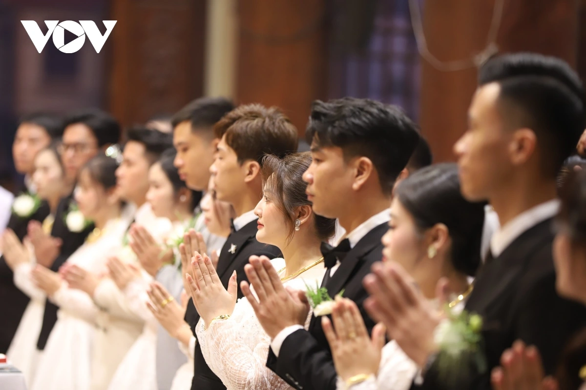 Đền thánh Trung Lao – Dáng đứng thánh thiện giữa làng quê Ninh Bình