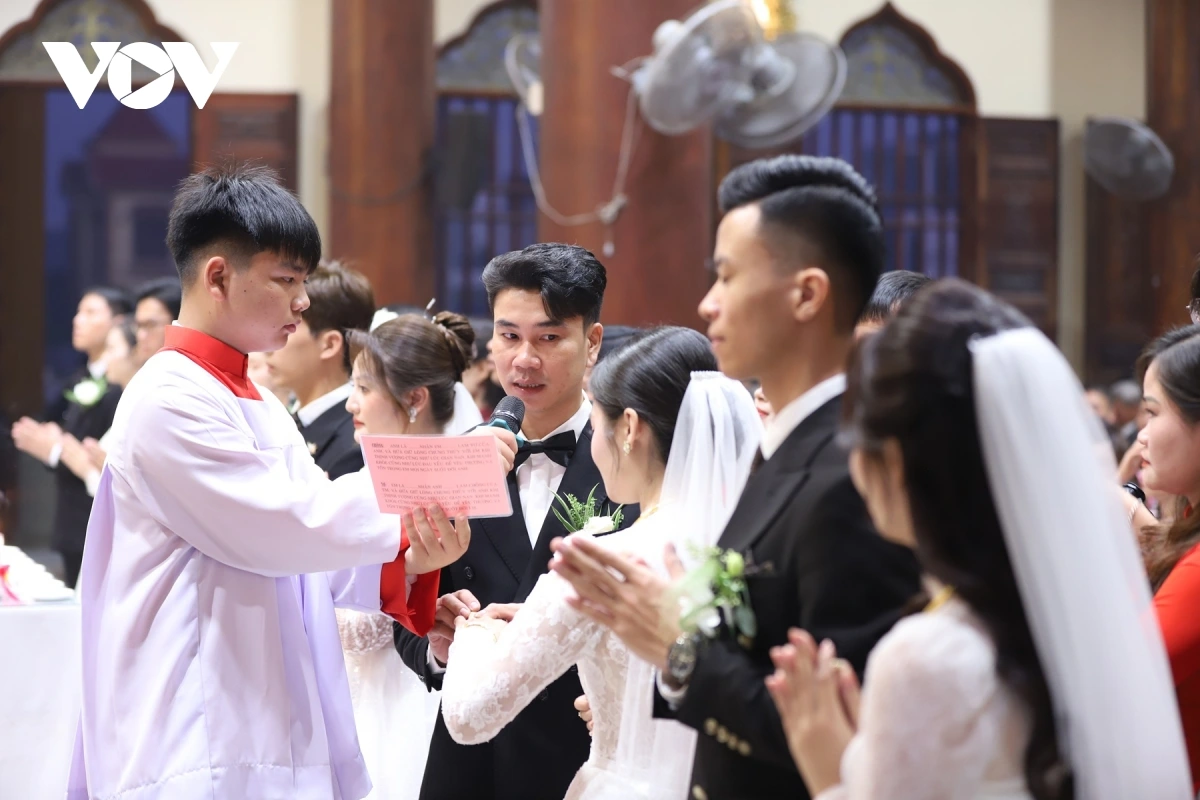 Đền thánh Trung Lao – Dáng đứng thánh thiện giữa làng quê Ninh Bình