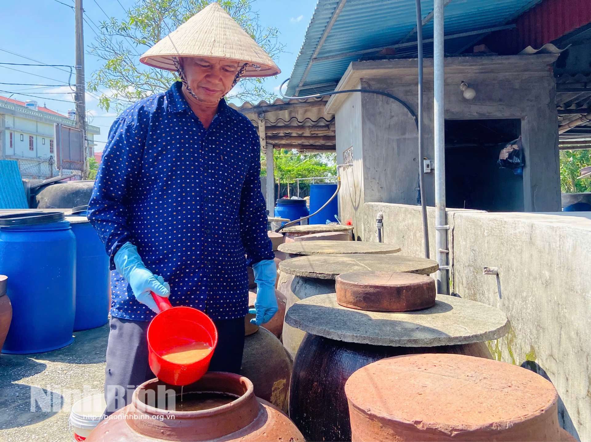 “Chung nhà” với Ninh Bình, Nam Định “đem theo” một loại nước chấm hảo hạng, trăm năm mang cái tên đẹp “quý phái”