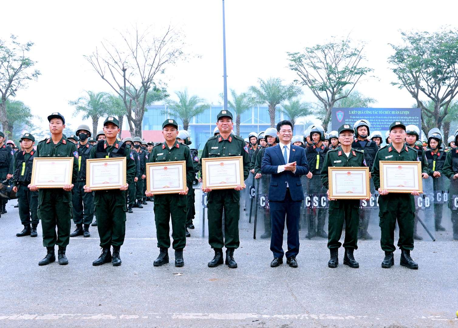 Ninh Bình: Ra mắt lực lượng Cảnh sát cơ động tinh nhuệ, xử lý tình huống phức tạp về an ninh, trật tự