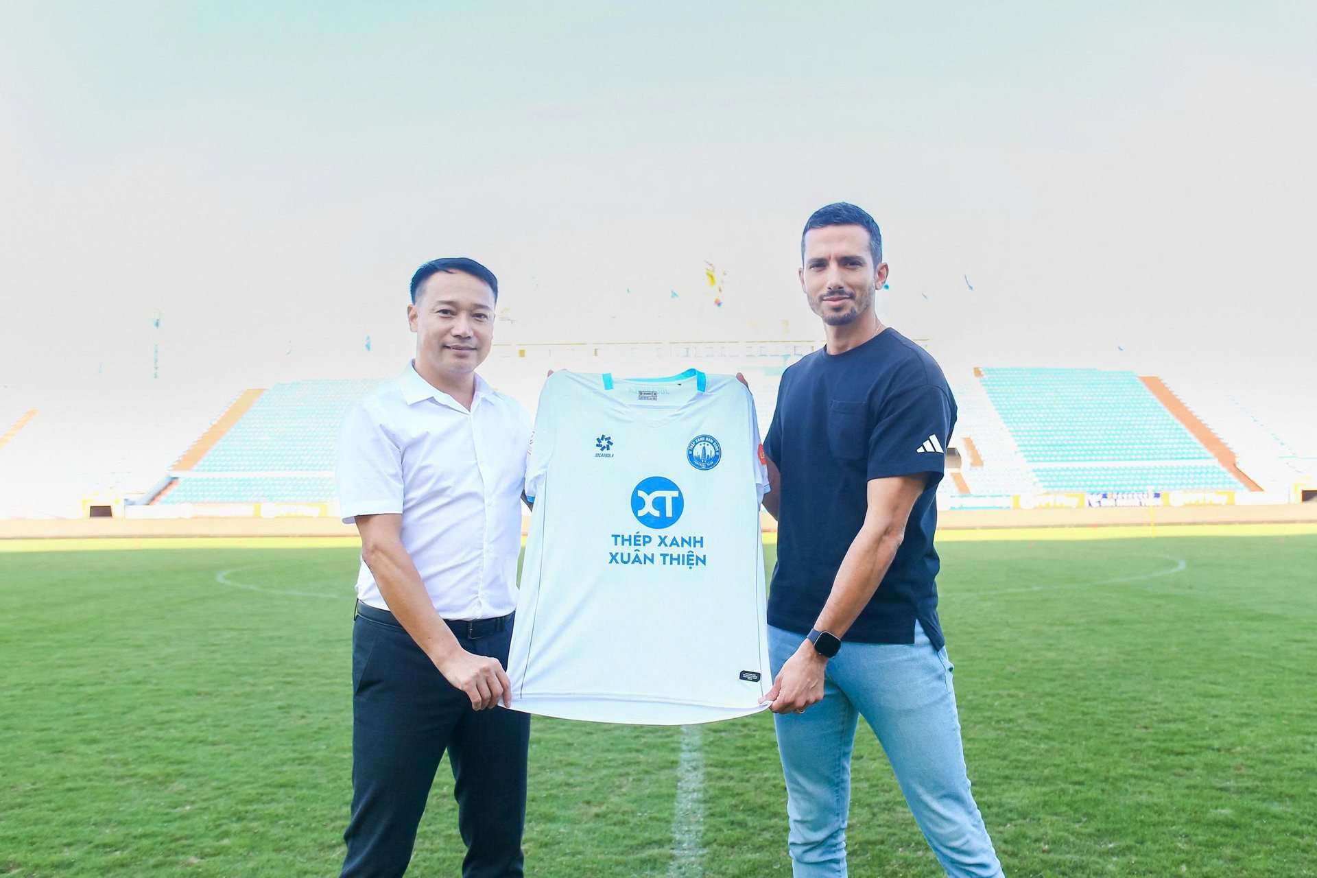 Thép Xanh Nam Định ‘thay máu’ ban lãnh đạo, bổ nhiệm HLV trẻ người Bồ Đào Nha