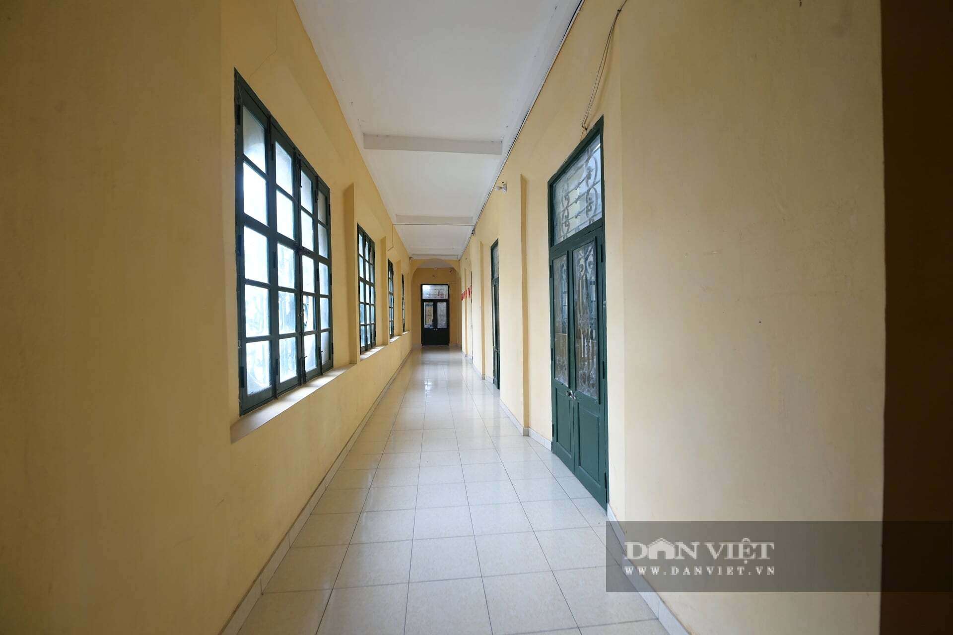 Cận cảnh ngôi trường hơn 100 năm ở Ninh Bình có kiến trúc châu Âu nhuốm màu thời gian