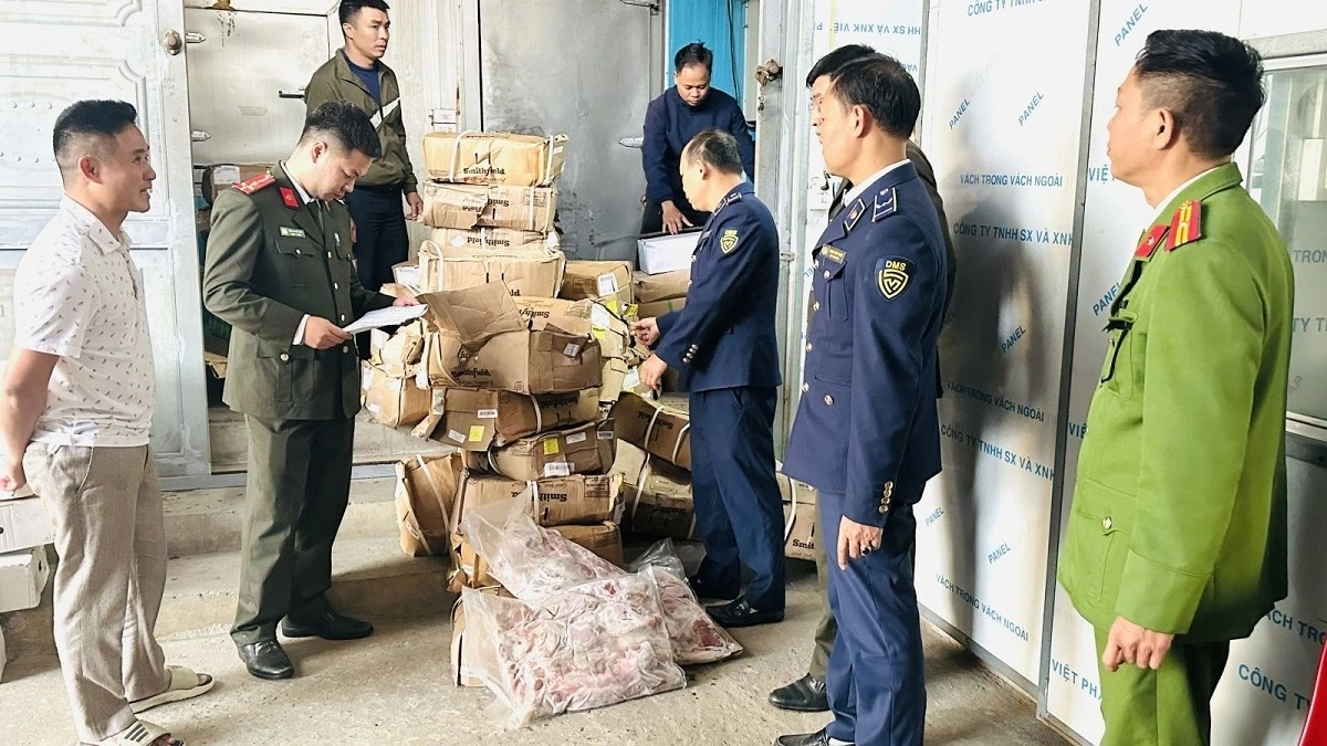 Phát hiện gần 1,2 tấn thực phẩm đông lạnh quá hạn sử dụng