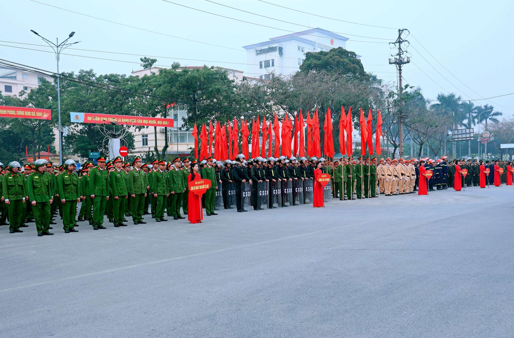 Trấn áp mạnh các loại tội phạm, không để hoạt động lộng hành, gây bức xúc