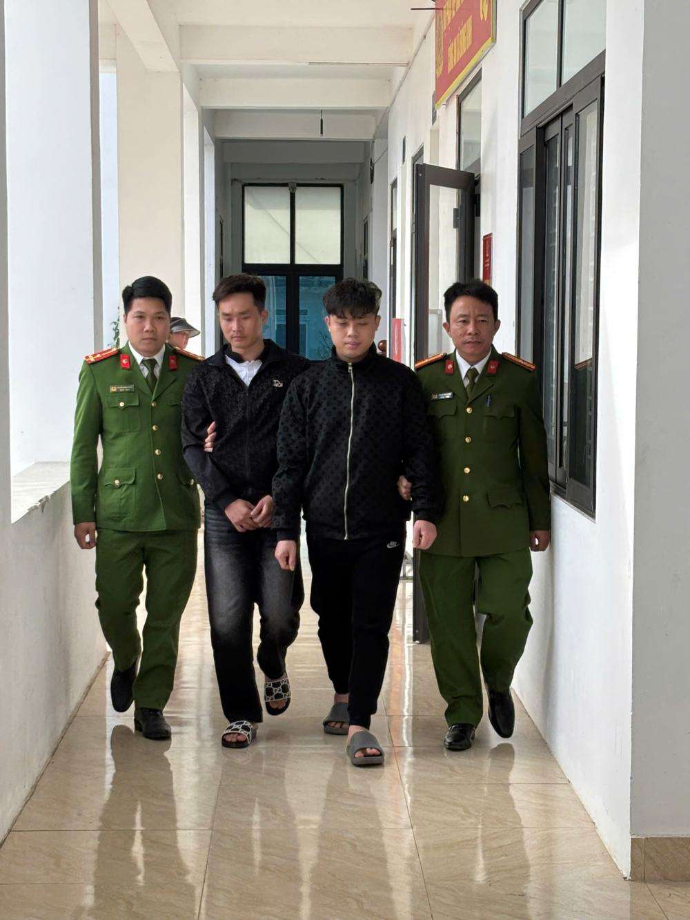 Bắt giữ 2 đối tượng lừa đảo bằng hình thức “bán vé xe”