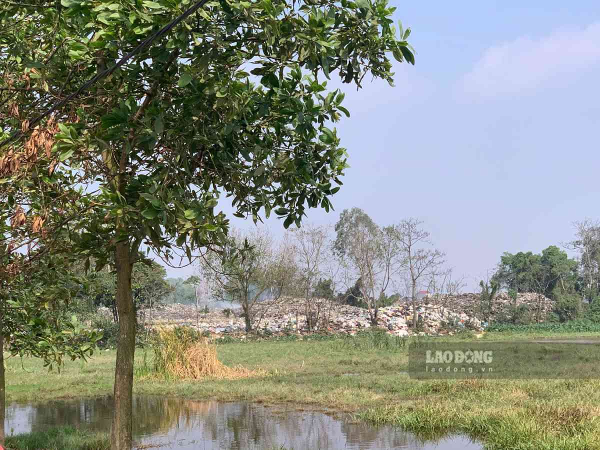 Bãi rác đốt lộ thiên được xử lý sau phản ánh của Báo Lao Động