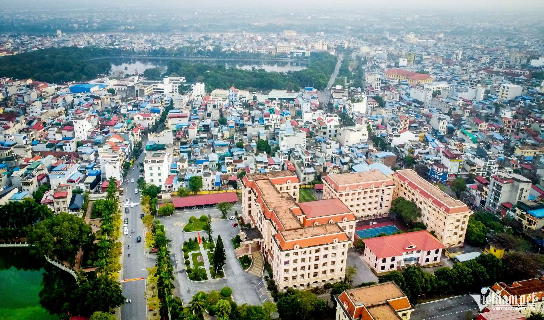 Cận cảnh trụ sở UBND tỉnh Nam Định cũ, nay thành trụ sở ‘siêu phường’ ở Ninh Bình